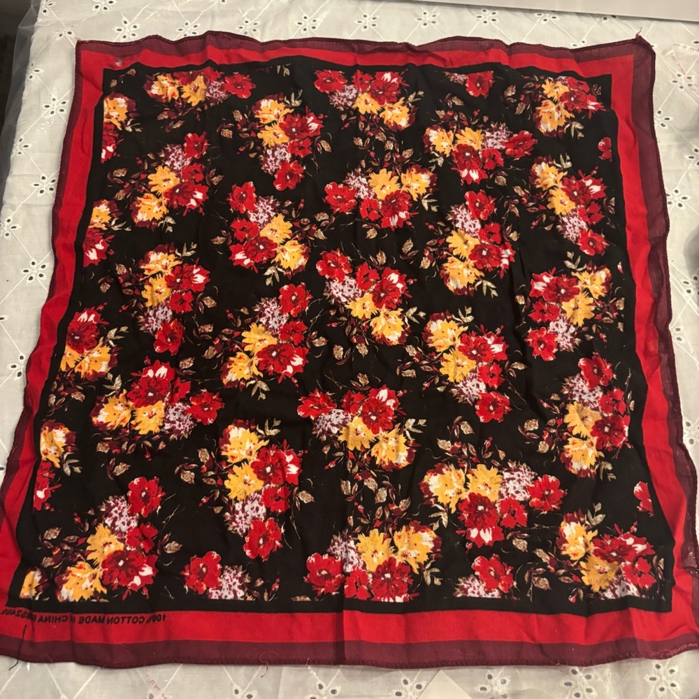 Bundle of Boho Stylish Trending bandanas with various prints. - Picture 7 of 16